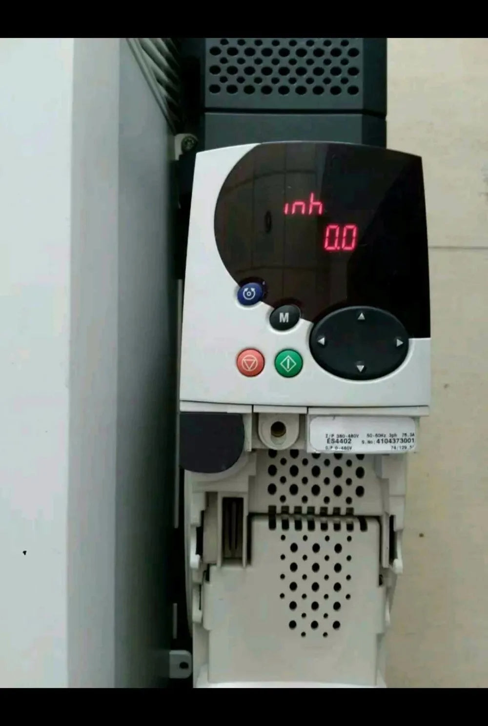 Frequency Inverter ES4402 Control Techniques